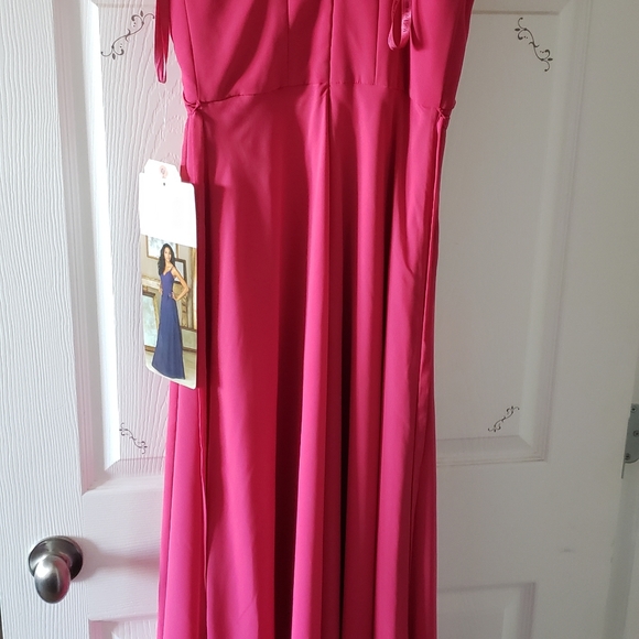 Beautiful Berry colored dress - ALL my closet is OBO to go!!!! - Picture 2 of 4